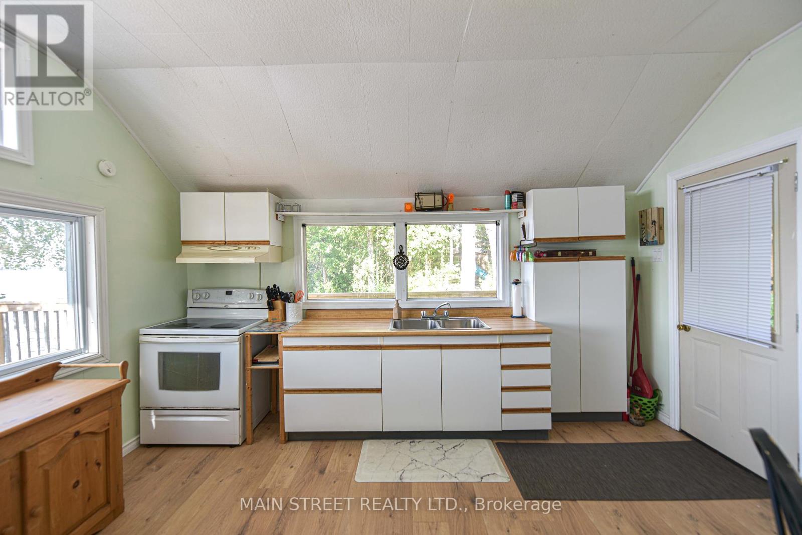 Photo 11 of 1316 Black Beach Lane, Ramara ON