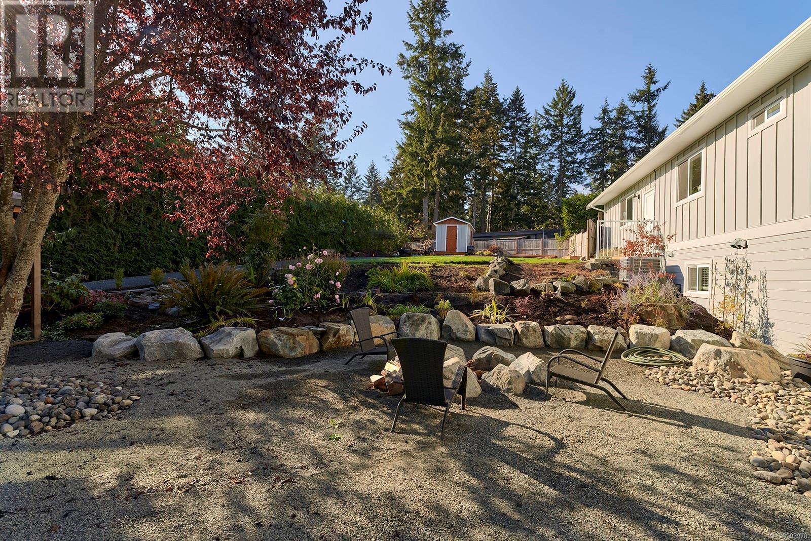 Photo 22 of 167 Bayridge Pl, Bowser BC