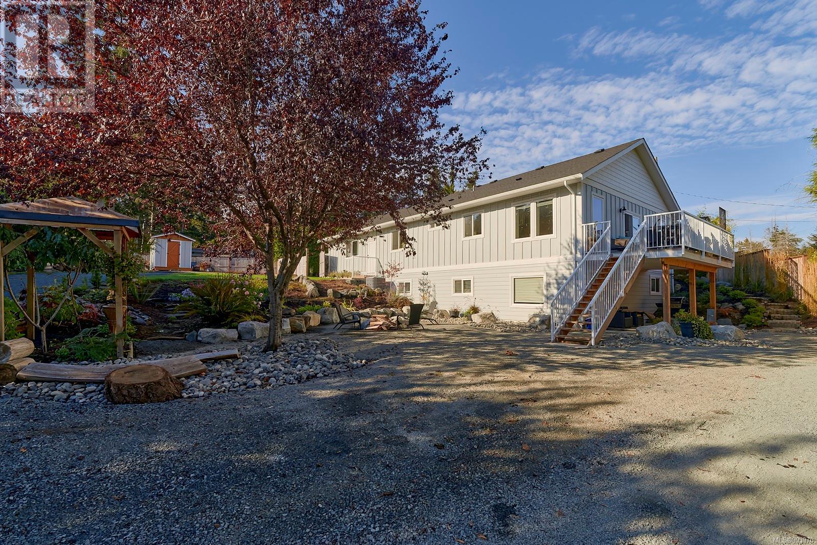 Photo 25 of 167 Bayridge Pl, Bowser BC