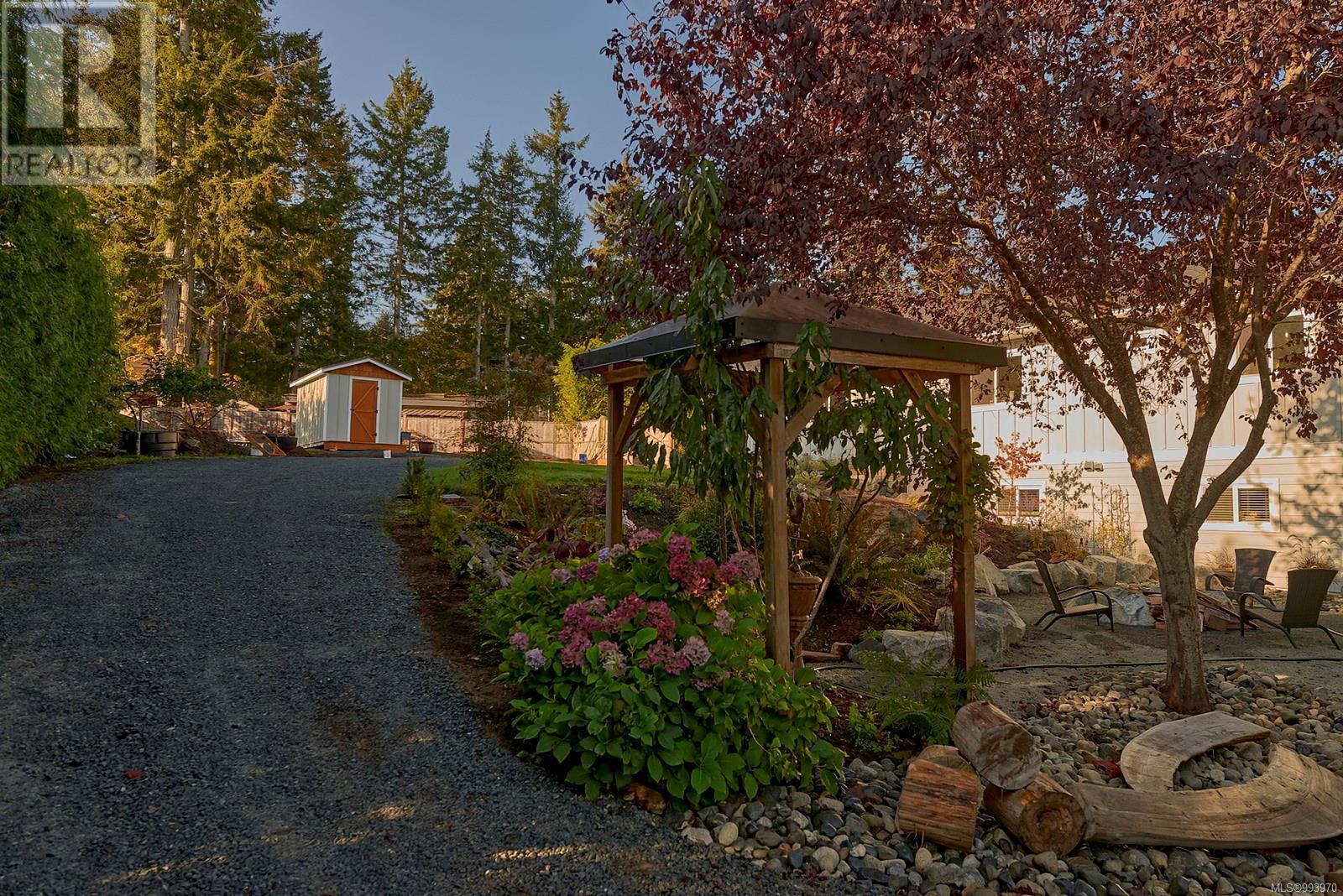 Photo 39 of 167 Bayridge Pl, Bowser BC