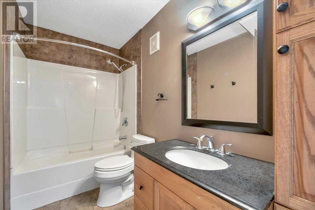 Single Family House for Sale in  Mt Douglas Green SE McKenzie Lake Calgary 