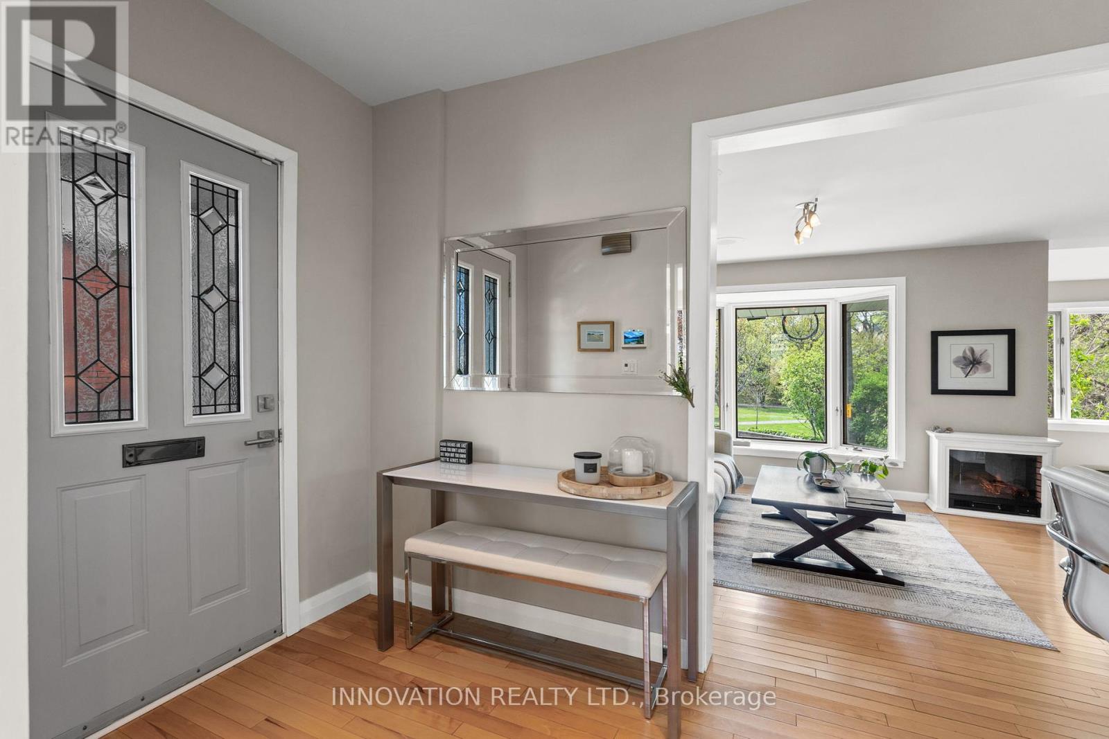 Gorgeous hardwood & natural light