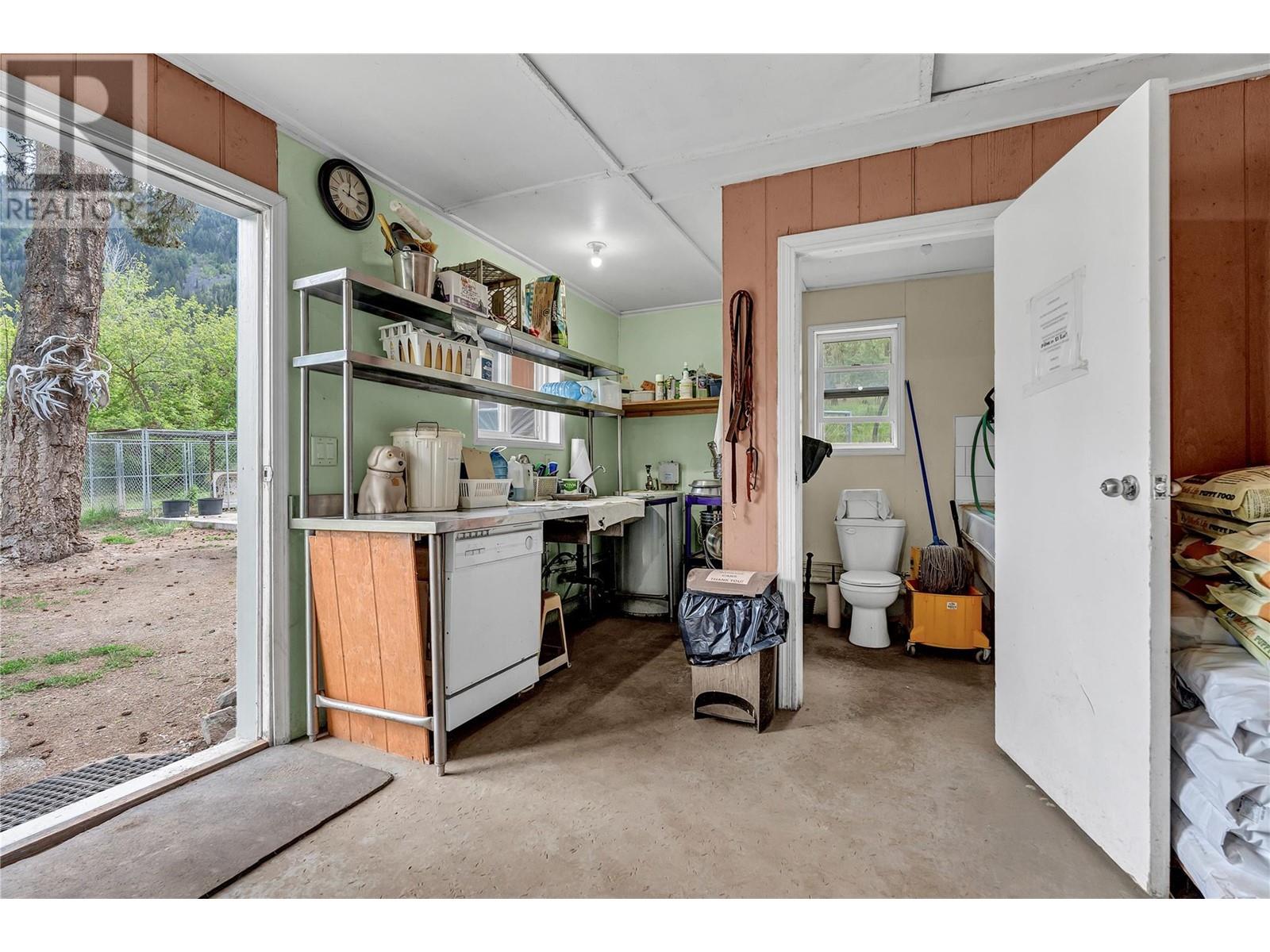 1167 Highway 3 - 45
