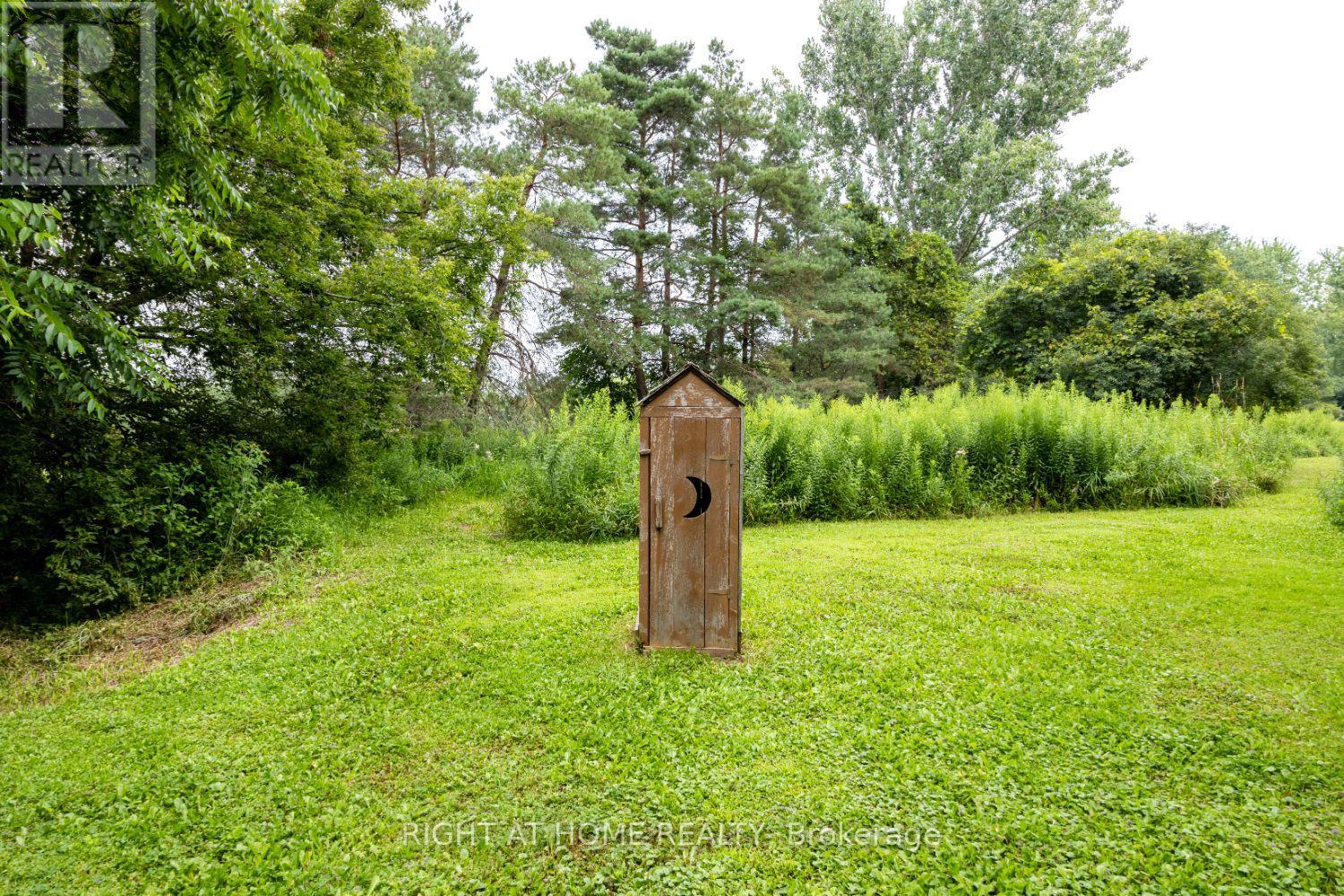 Photo 44 of 141 Platten Boulevard, Scugog ON