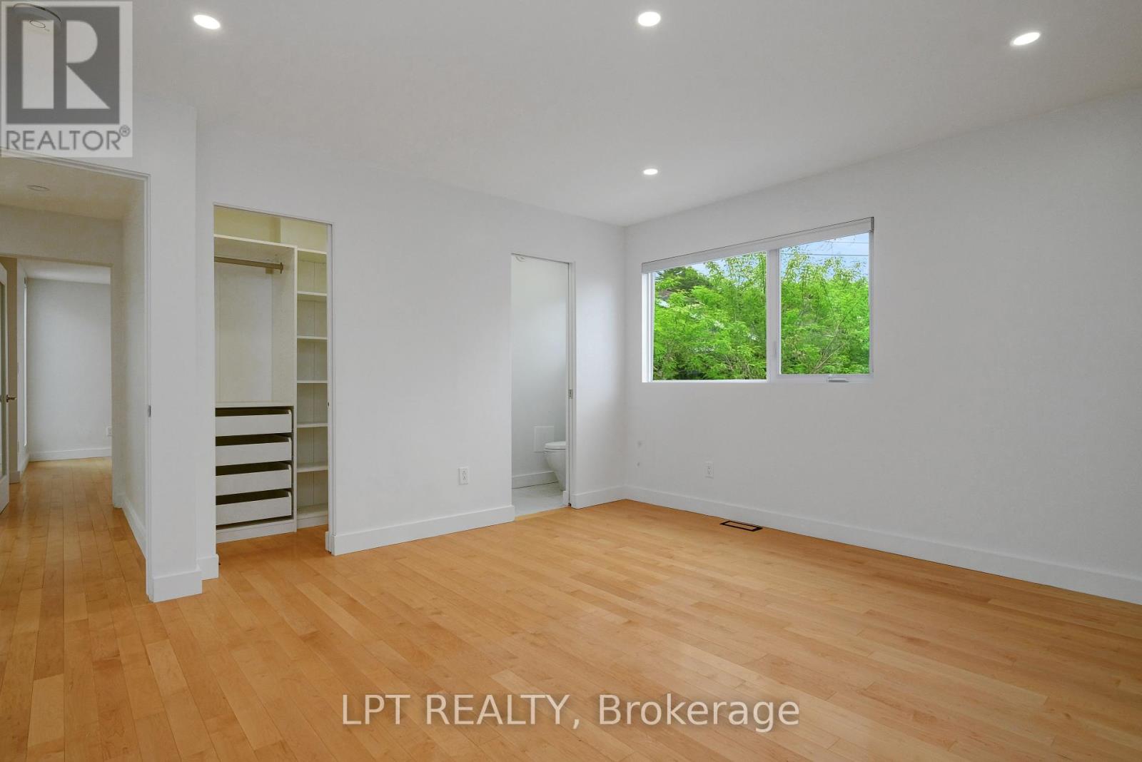 Photo 43 of 298 Crestview Road, Ottawa ON
