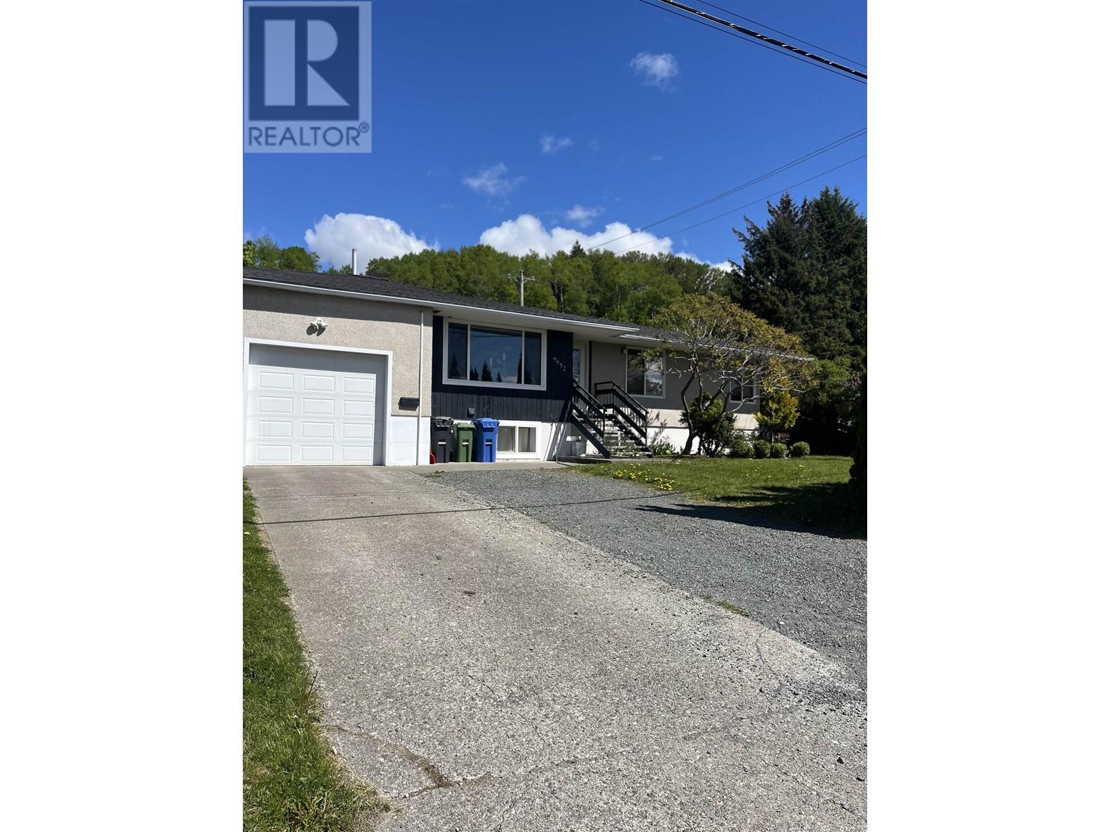 4432 LAZELLE Avenue, Terrace