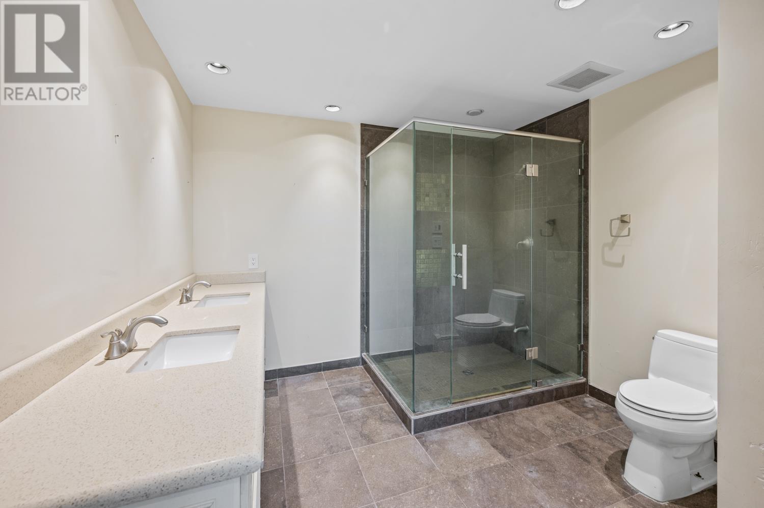 Photo 19 of 1151 Millstream Road, West Vancouver BC