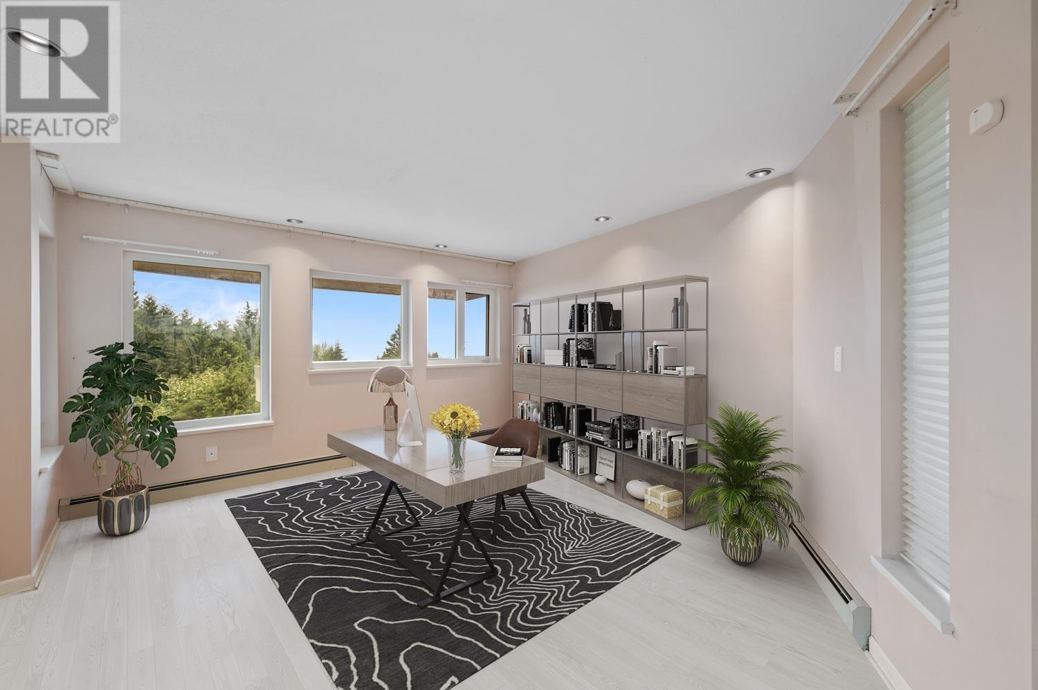 Photo 13 of 1151 Millstream Road, West Vancouver BC