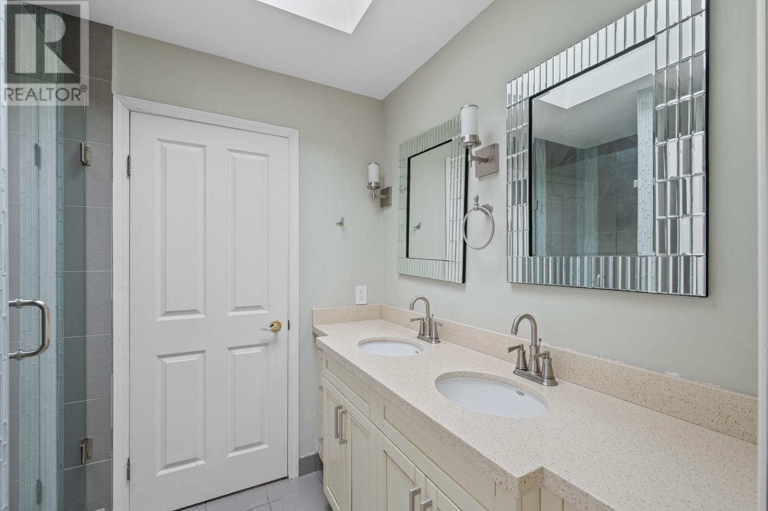 Photo 24 of 1151 Millstream Road, West Vancouver BC