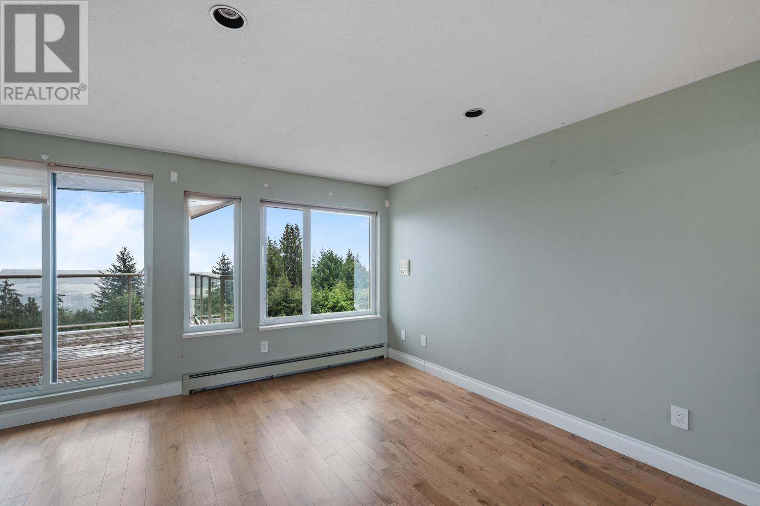 Photo 23 of 1151 Millstream Road, West Vancouver BC