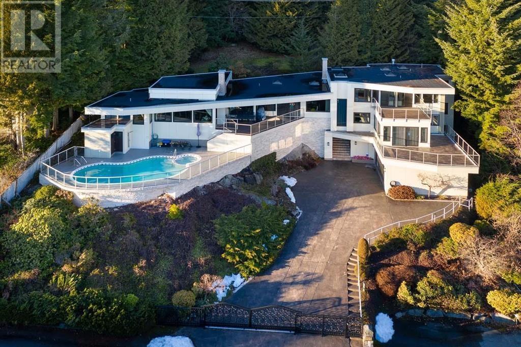 Photo 1 of 1151 Millstream Road, West Vancouver BC
