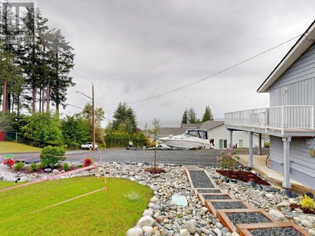 7143 JORDAN STREET, Powell River