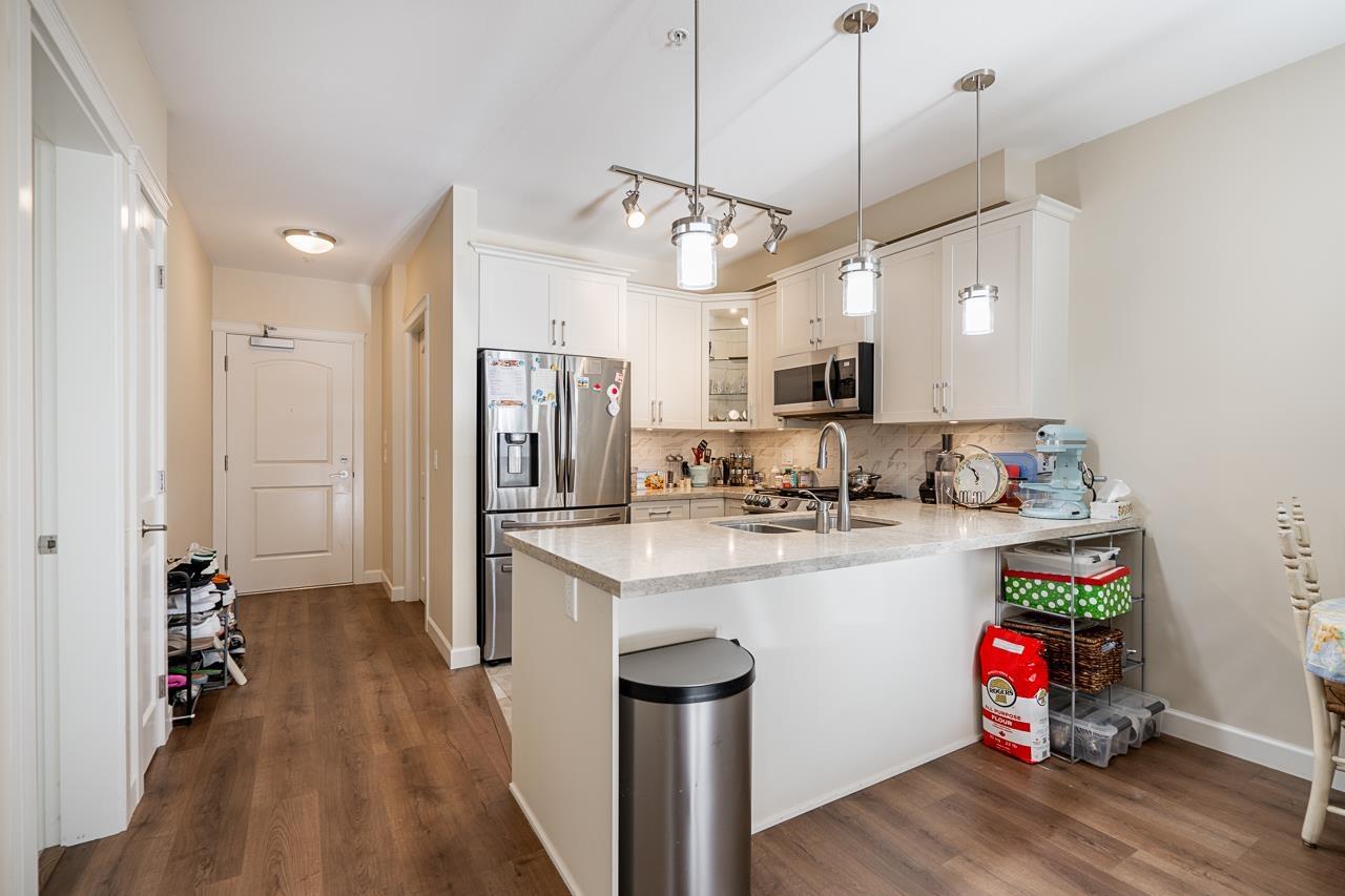 Photo 12 of 303 20367 85 Avenue, Langley BC