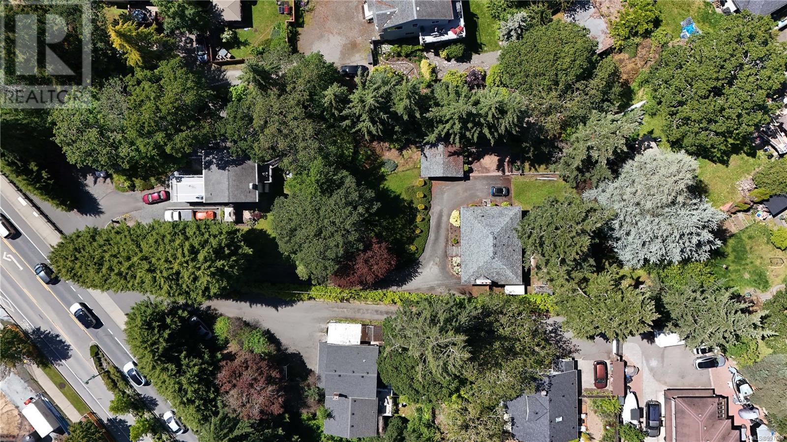 164 Island Hwy, View Royal