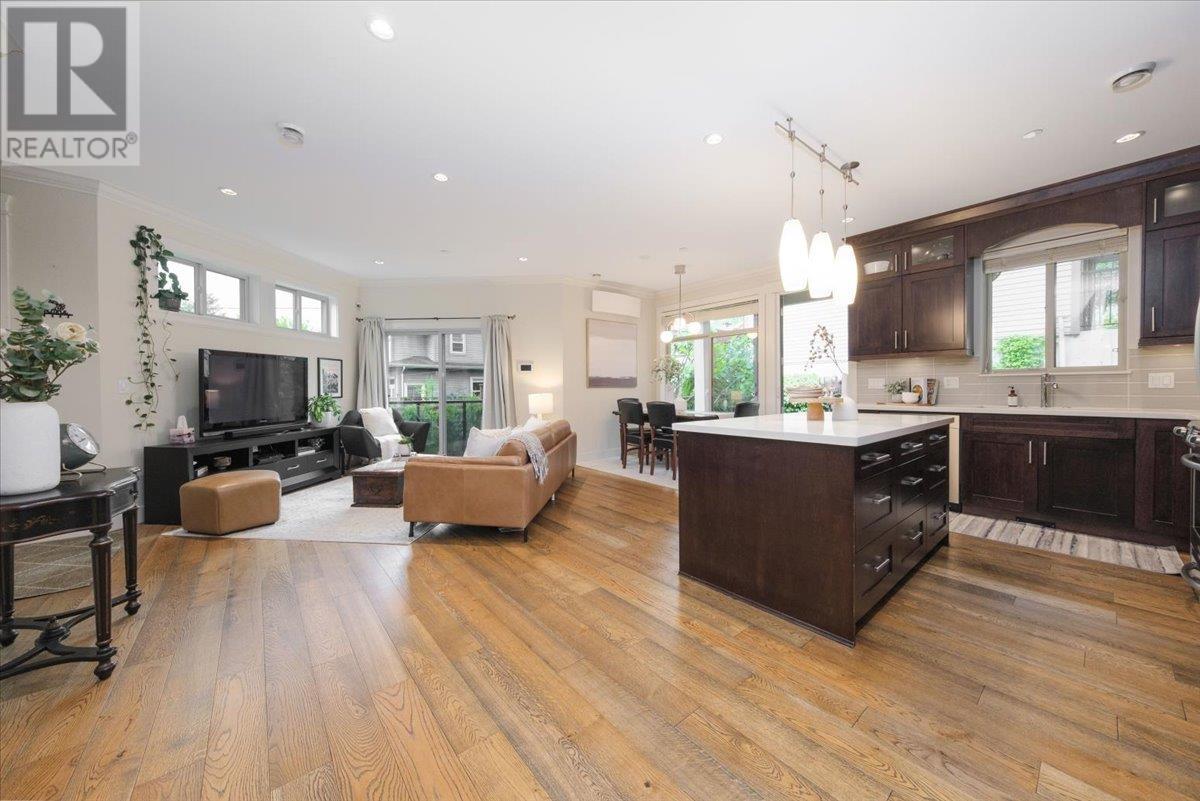 640 W 15TH STREET, North Vancouver