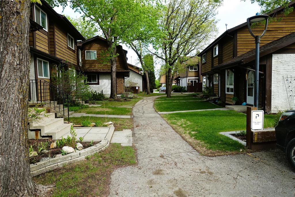 Photo 4 of A 175 Beliveau Road, Winnipeg MB