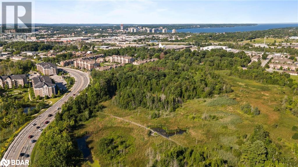 Photo 24 of 39 Ferndale Drive S Unit 106, Barrie ON