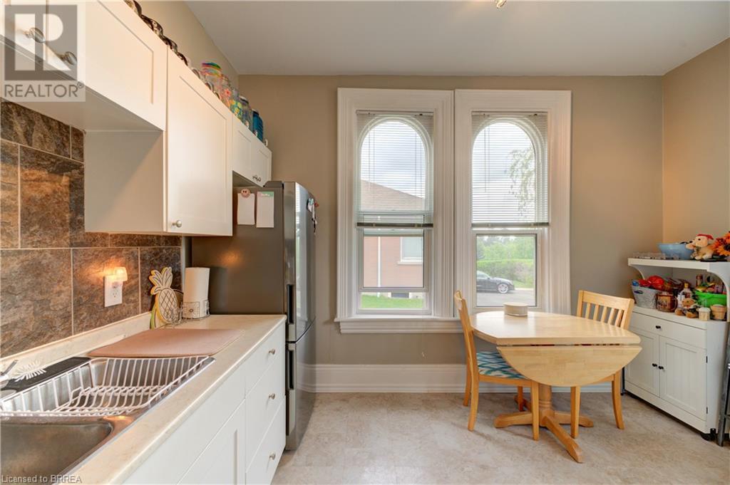 Photo 27 of 23 Lyons Avenue, Brantford ON