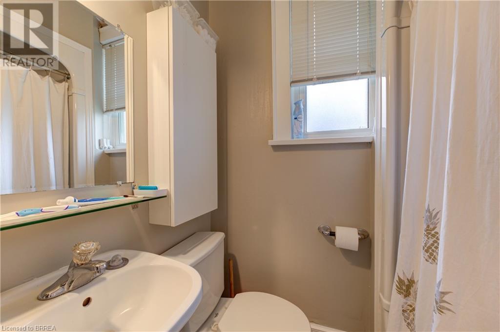 Photo 29 of 23 Lyons Avenue, Brantford ON
