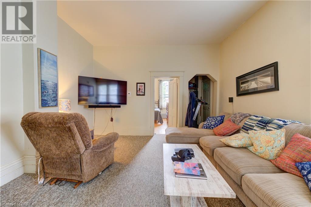 Photo 38 of 23 Lyons Avenue, Brantford ON
