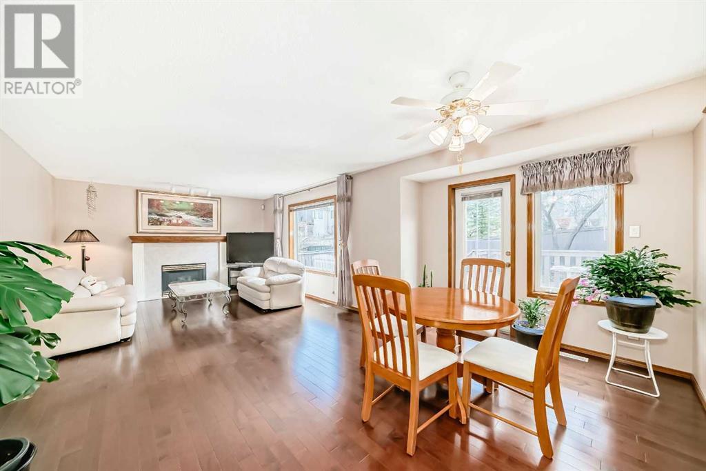 Single Family House for Sale in  Edgebrook Drive NW Edgemont Calgary 