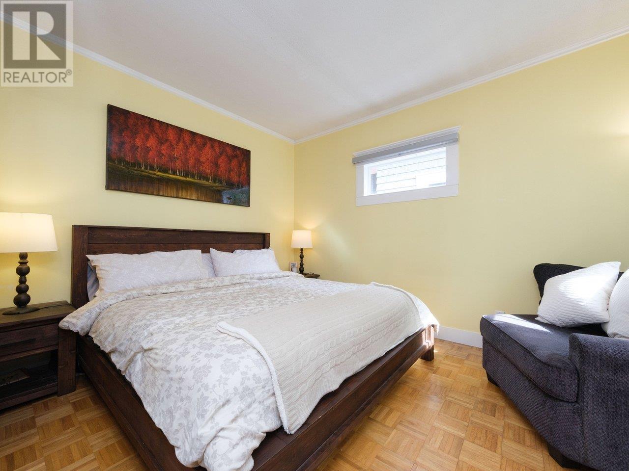 Photo 17 of 950 Ringwood Avenue, Vancouver BC