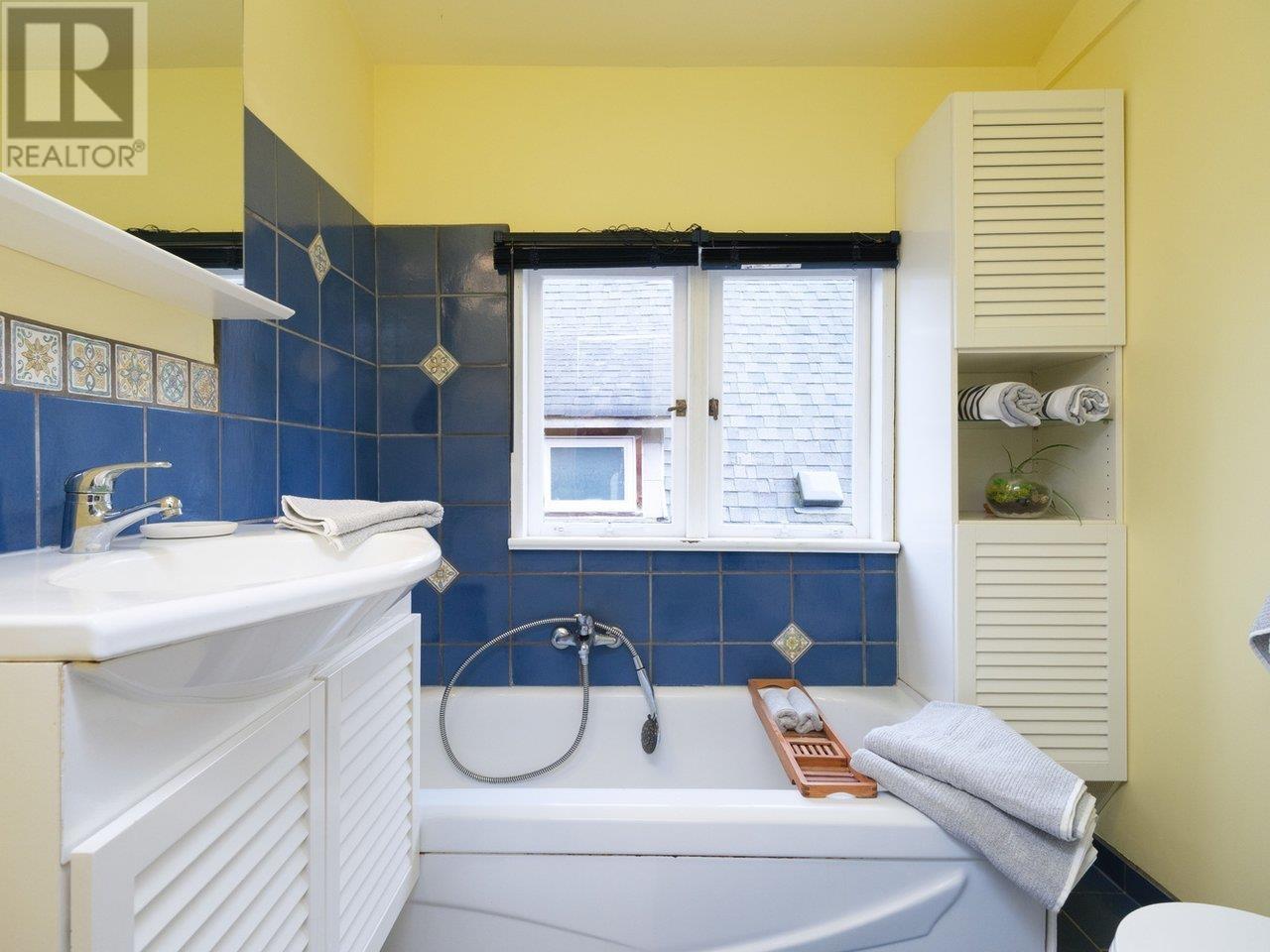 Photo 20 of 950 Ringwood Avenue, Vancouver BC