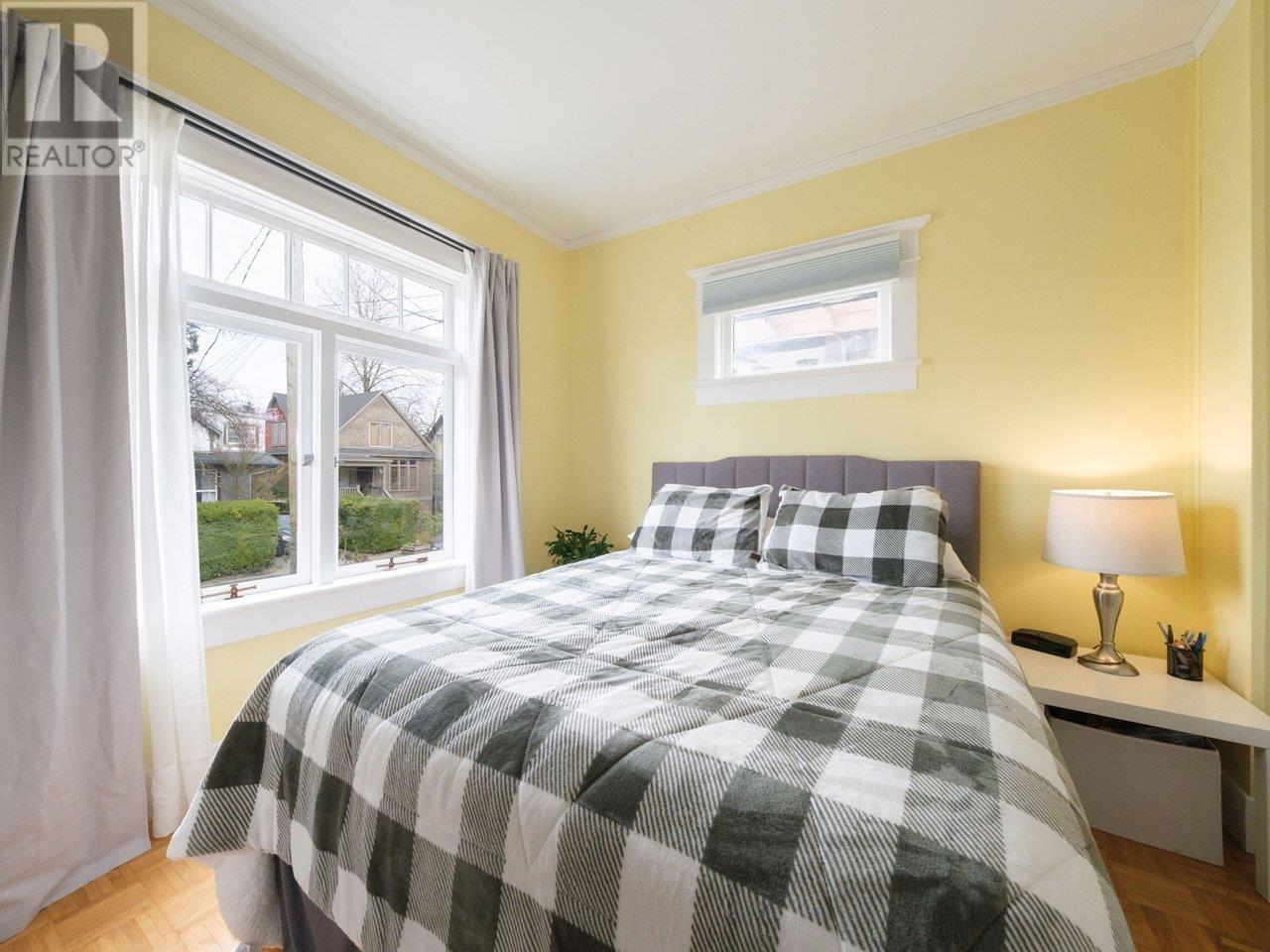 Photo 18 of 950 Ringwood Avenue, Vancouver BC
