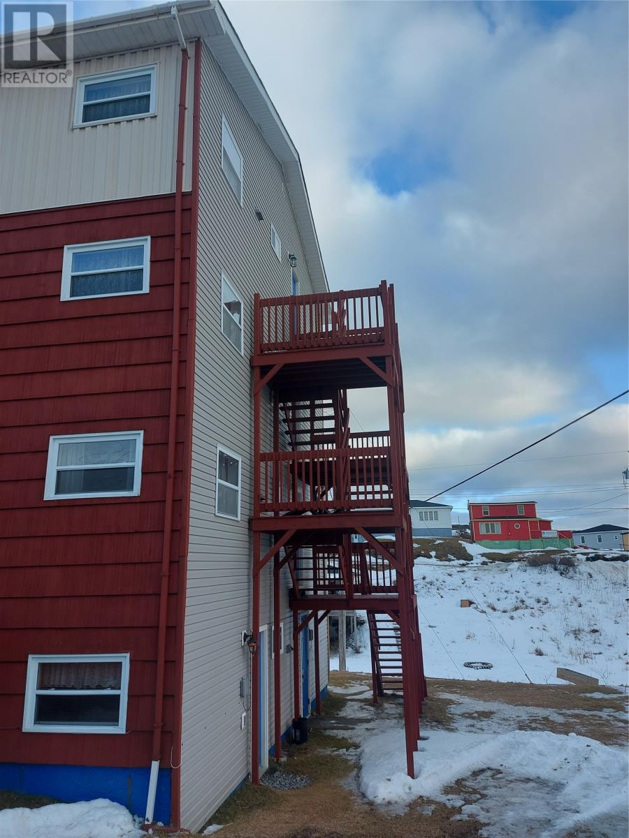 16 A/B and 18 Currie Avenue - 9