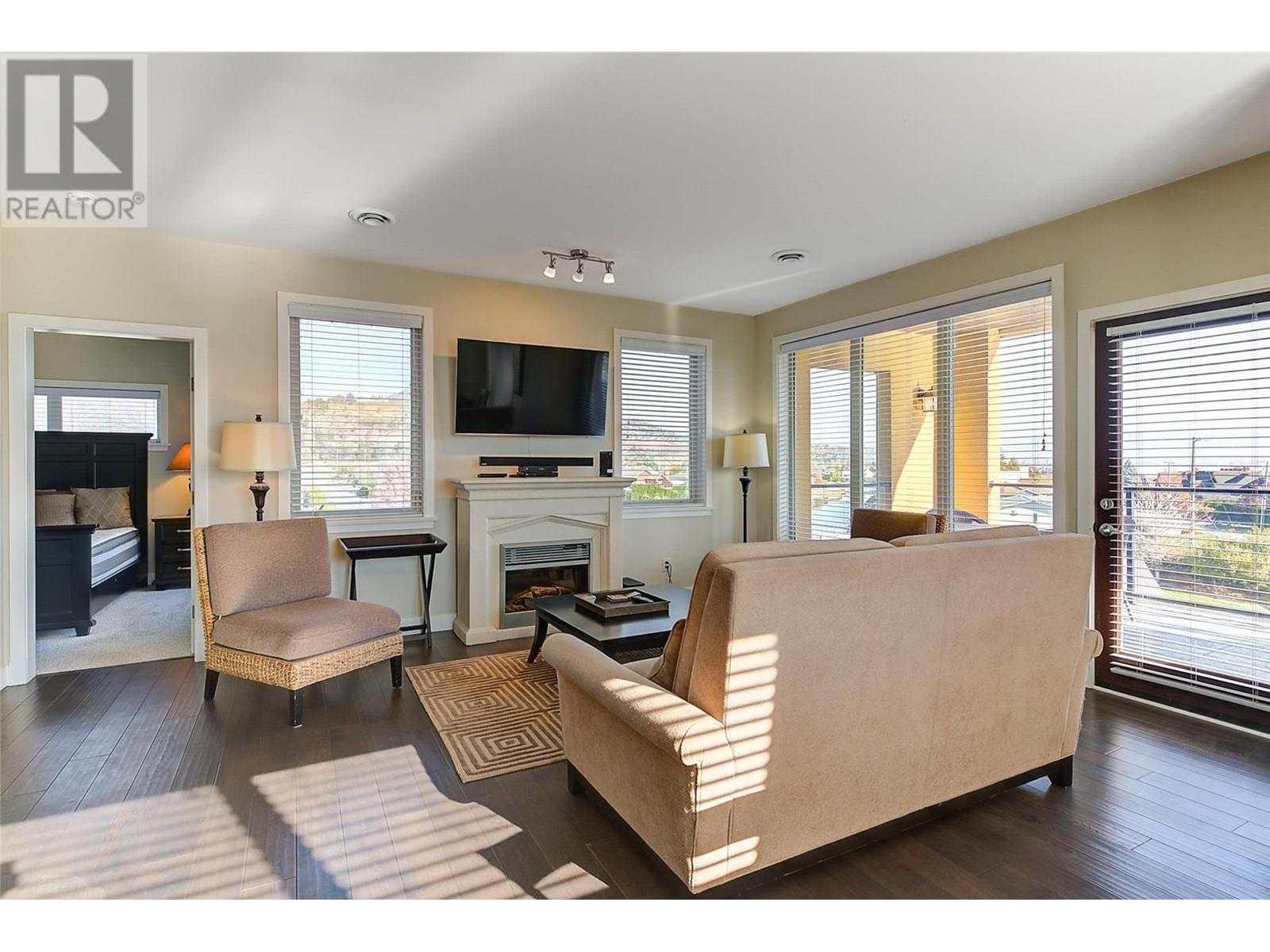 8308 4028 Pritchard Drive, West Kelowna