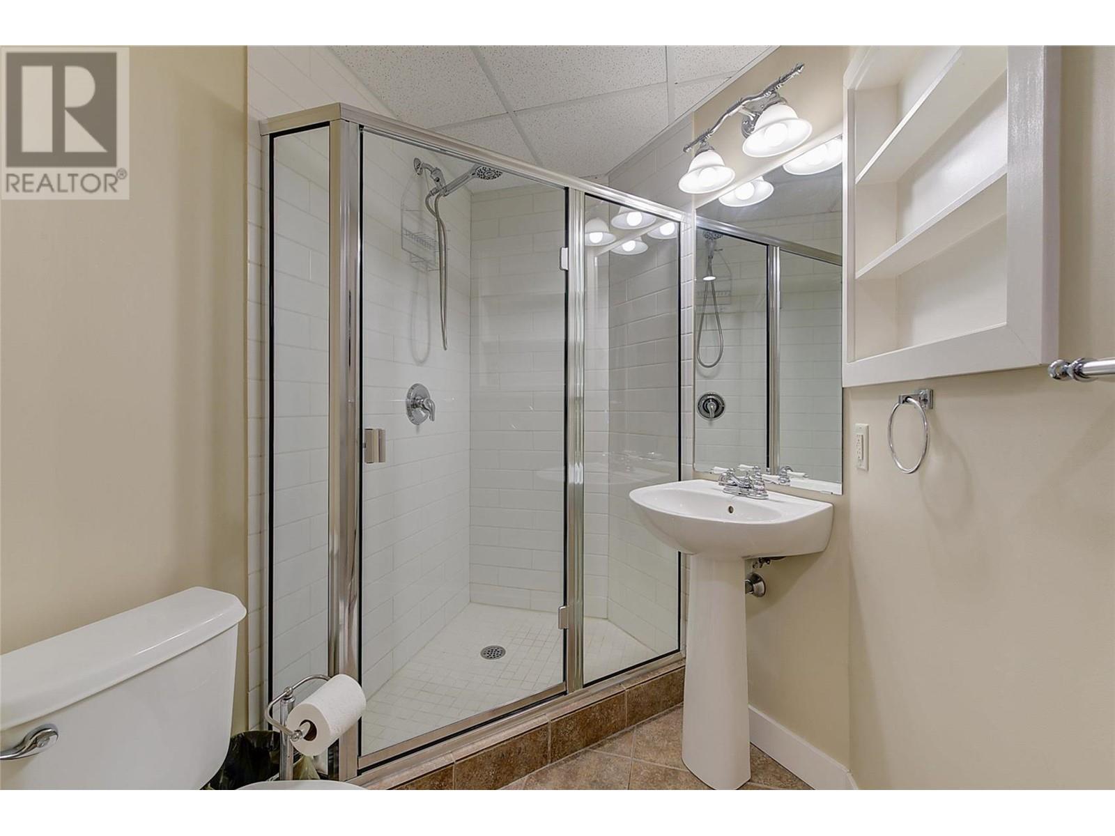 8308 4028 Pritchard Drive, West Kelowna