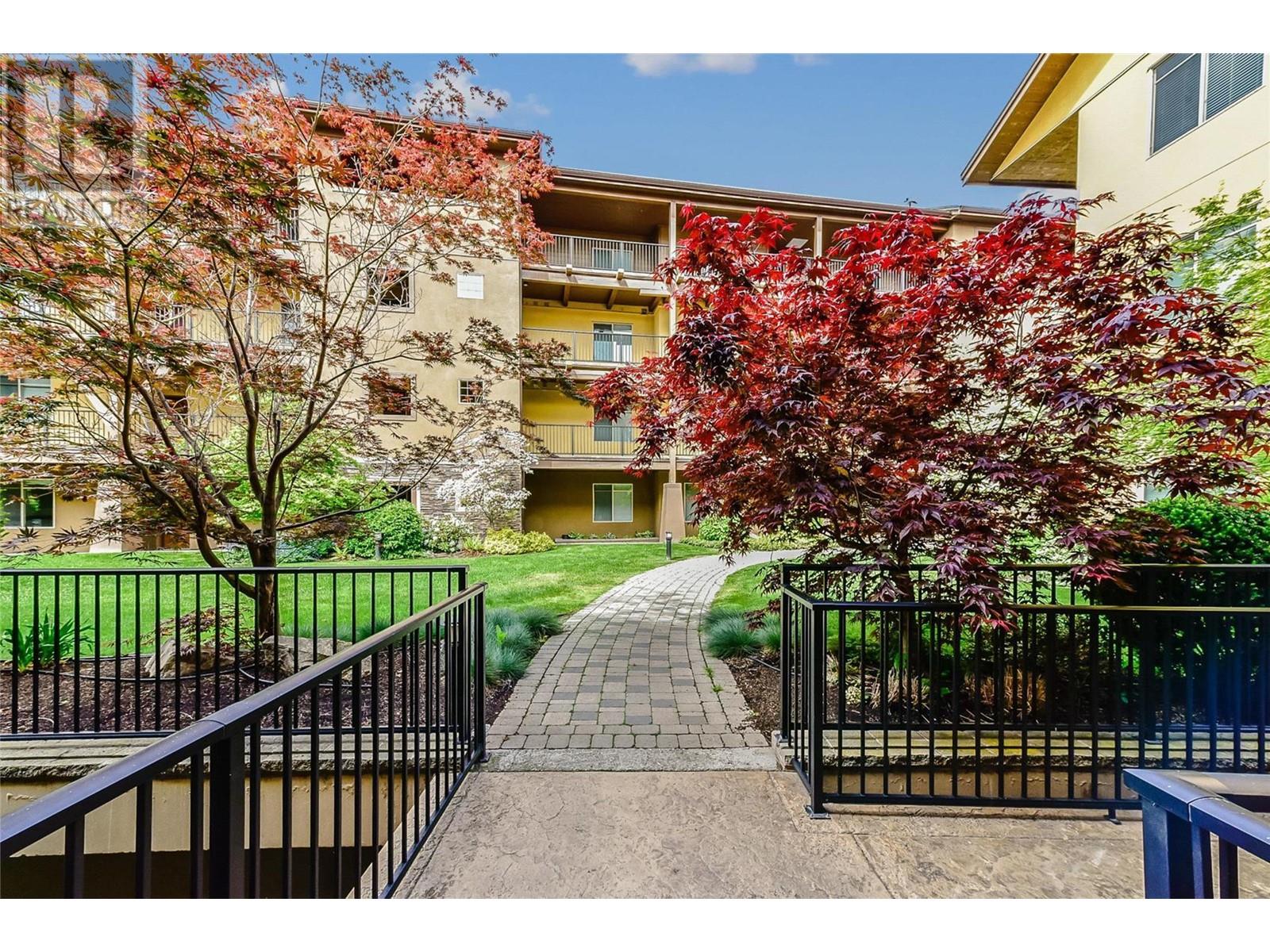 8308 4028 Pritchard Drive, West Kelowna