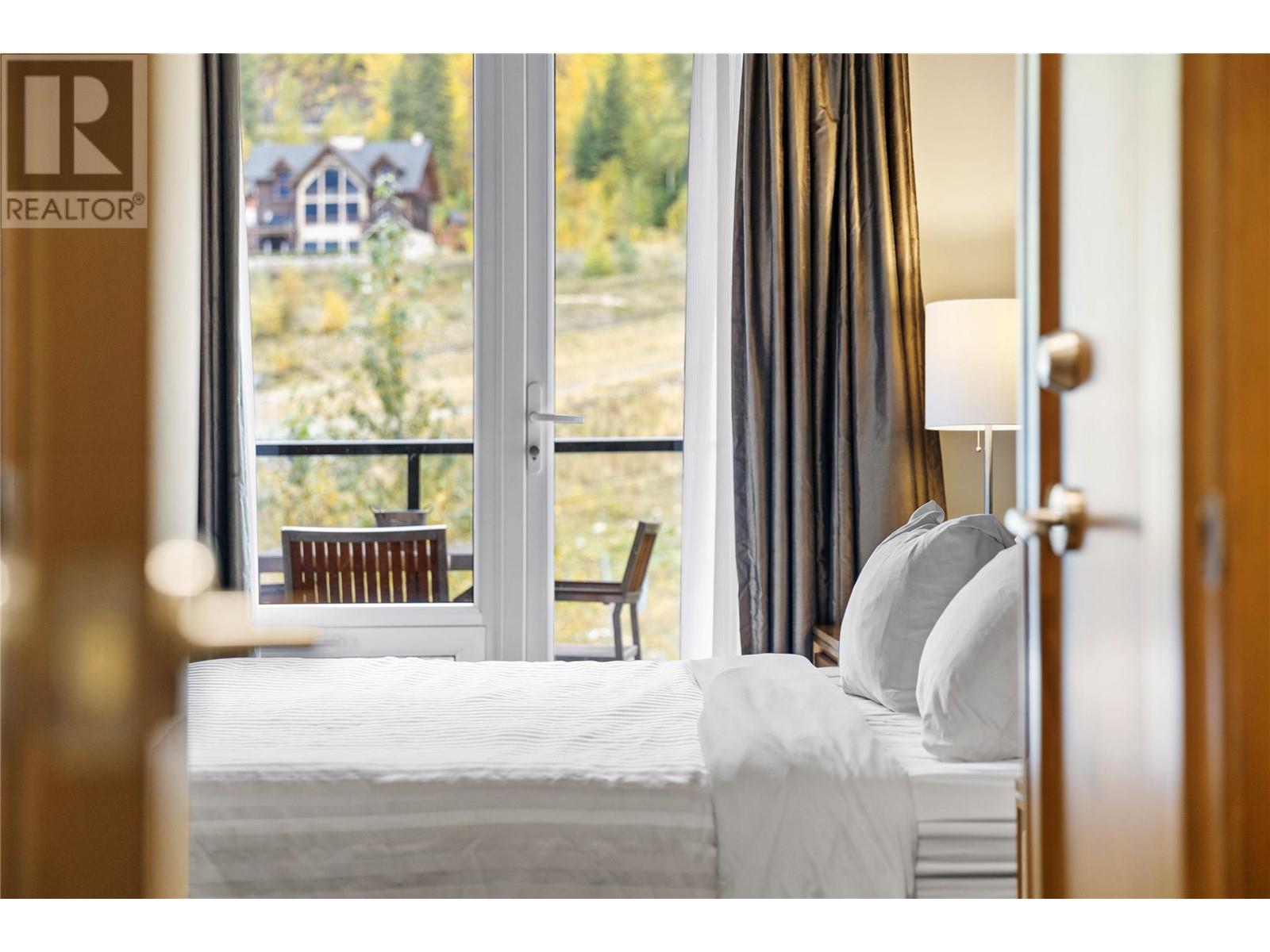 2950 Camozzi Road Unit# 2427, Revelstoke