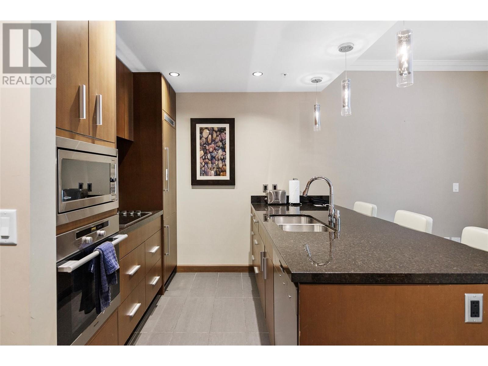 2950 Camozzi Road Unit# 2427, Revelstoke