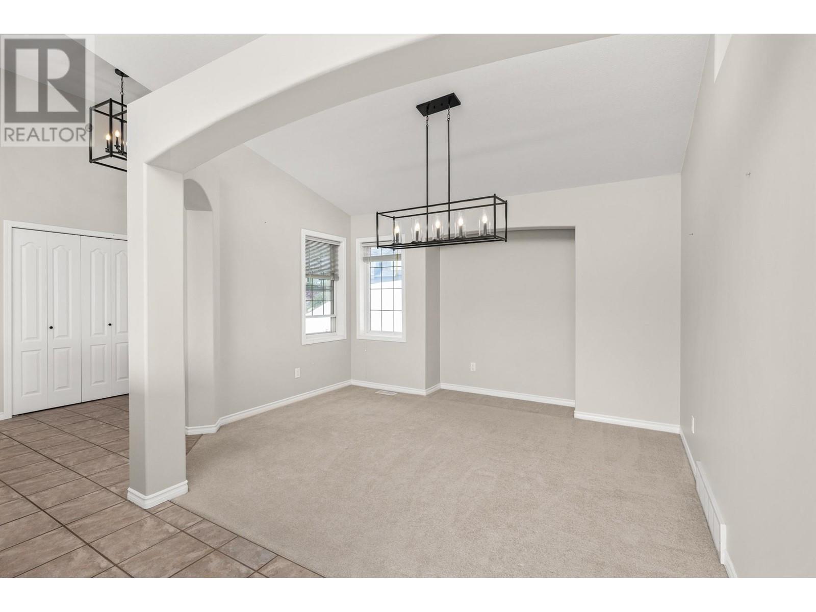  3513 EMPIRE Place, West Kelowna