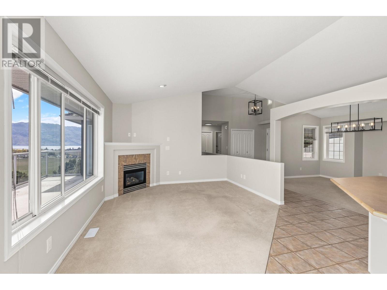  3513 EMPIRE Place, West Kelowna