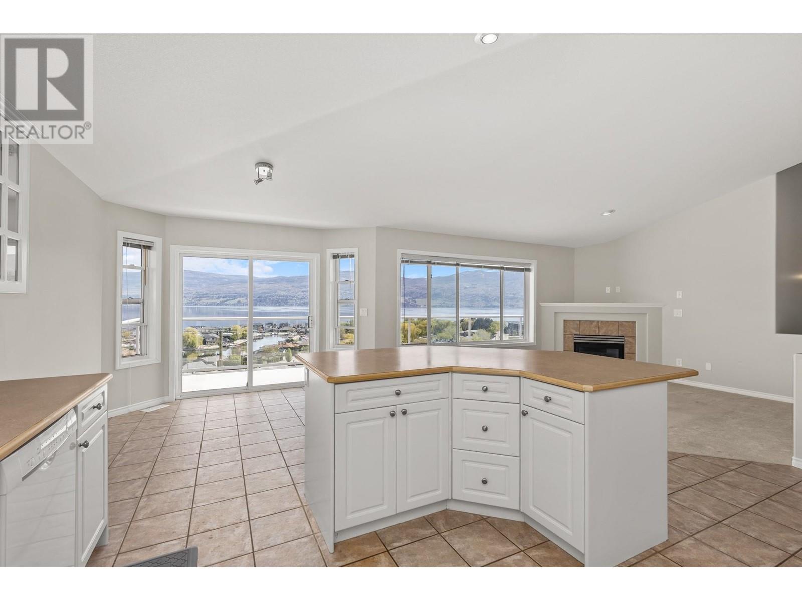  3513 EMPIRE Place, West Kelowna
