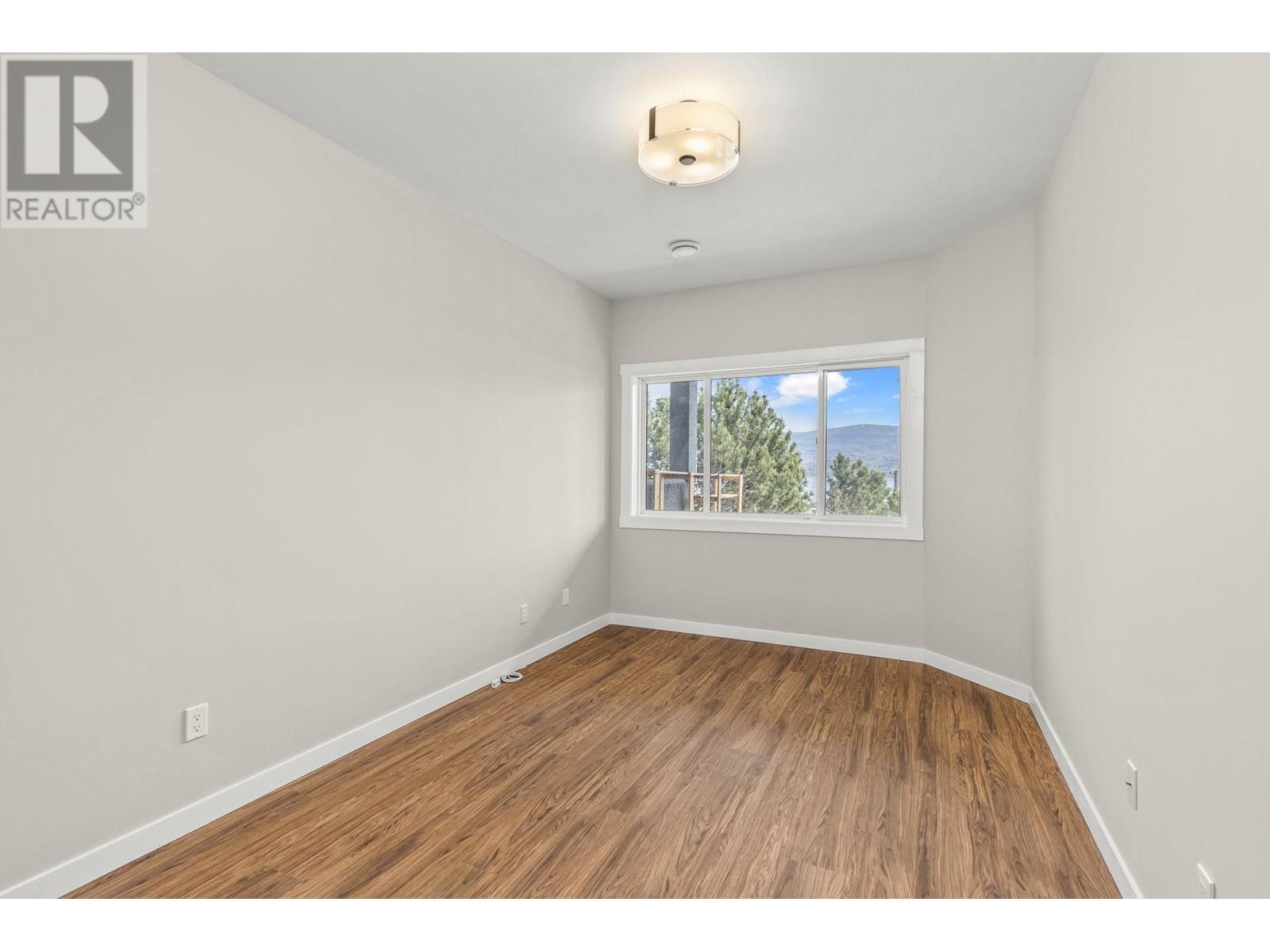  3513 EMPIRE Place, West Kelowna