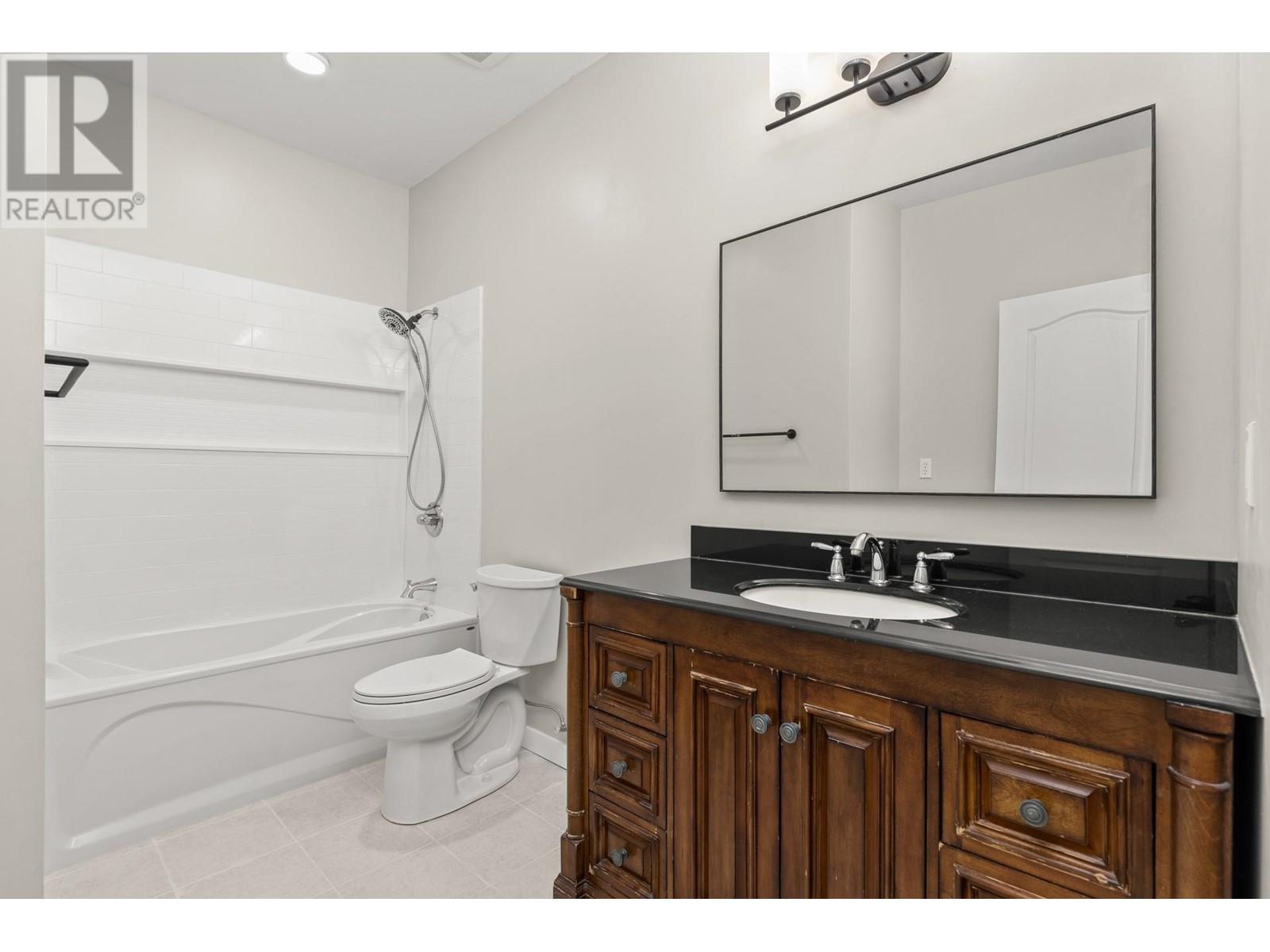  3513 EMPIRE Place, West Kelowna