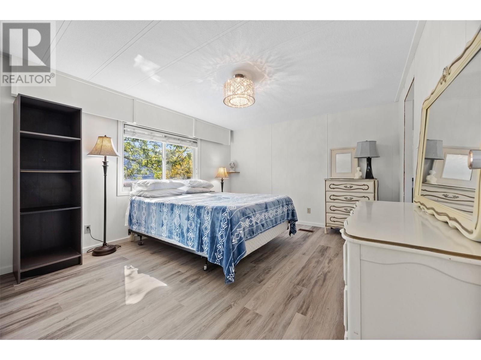24 201 Highway 97 Highway, Penticton