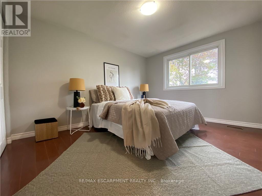 Photo 22 of 3 1025 Upper Gage Avenue, Hamilton ON