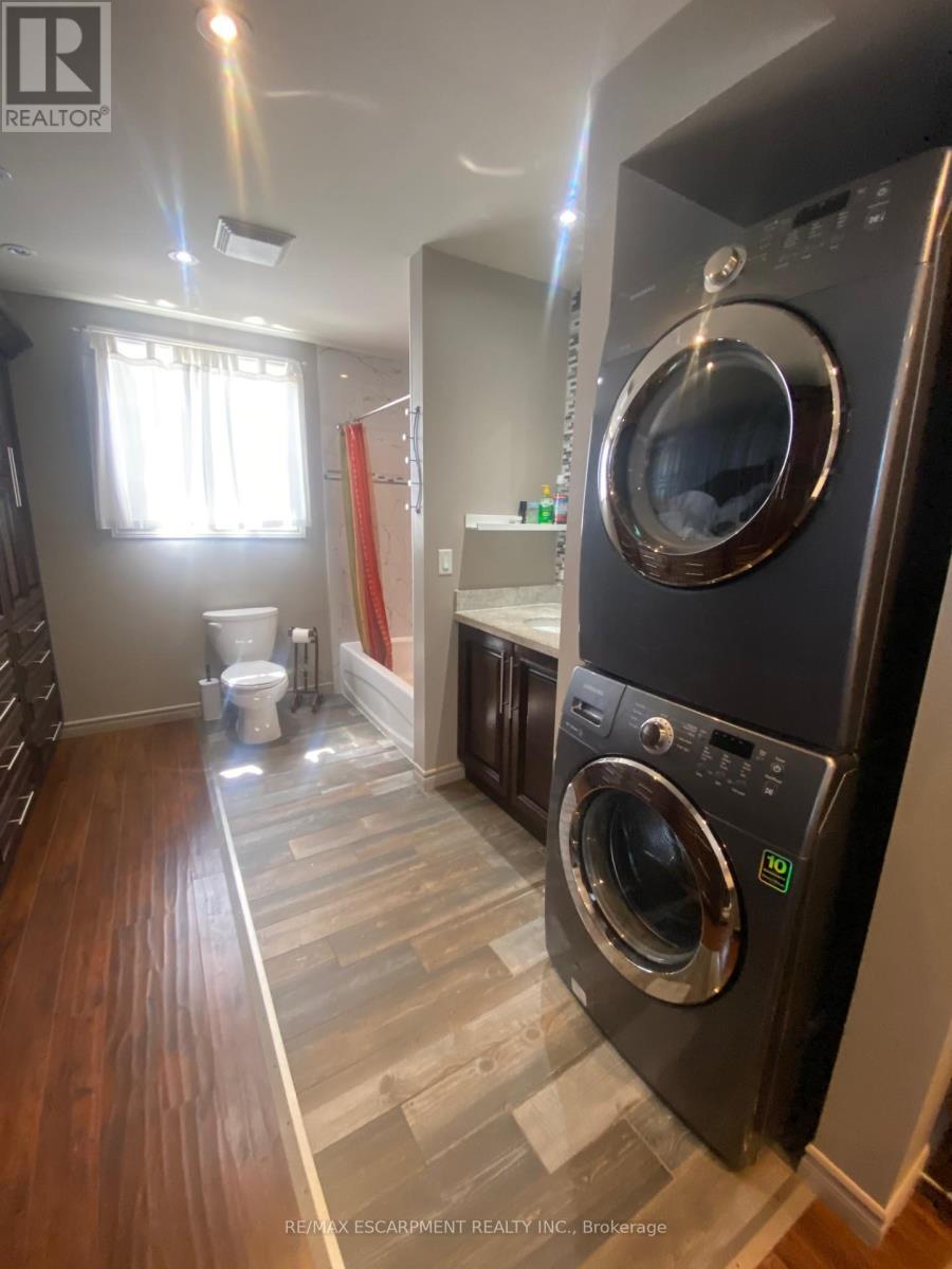 Single Family House for Sale in  KIMBERLY DRIVE Hamilton (Rosedale) 