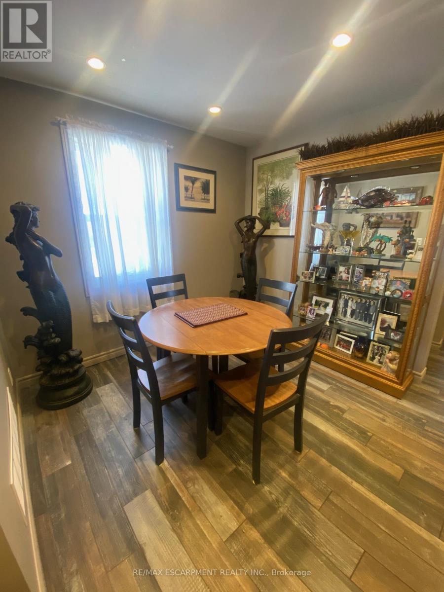 Single Family House for Sale in  KIMBERLY DRIVE Hamilton (Rosedale) 