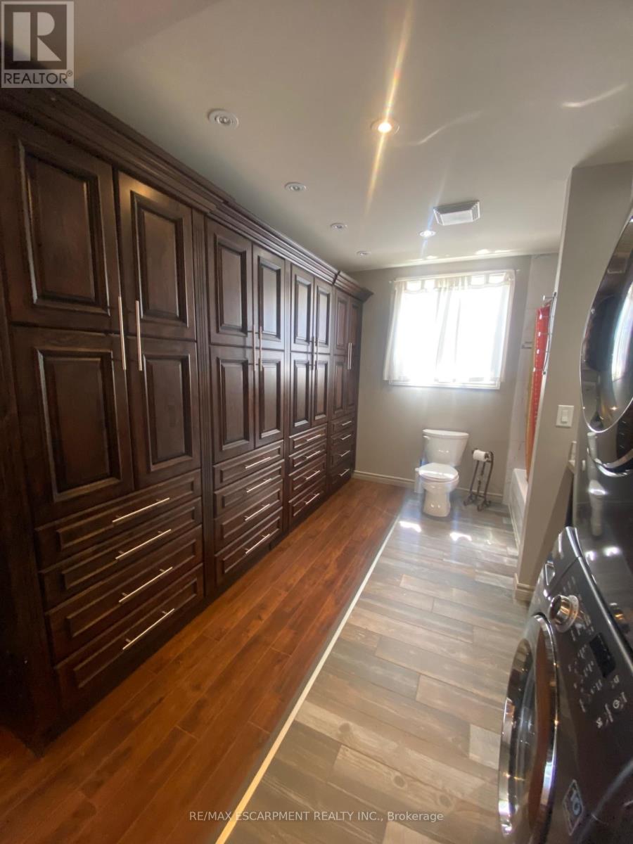 Single Family House for Sale in  KIMBERLY DRIVE Hamilton (Rosedale) 