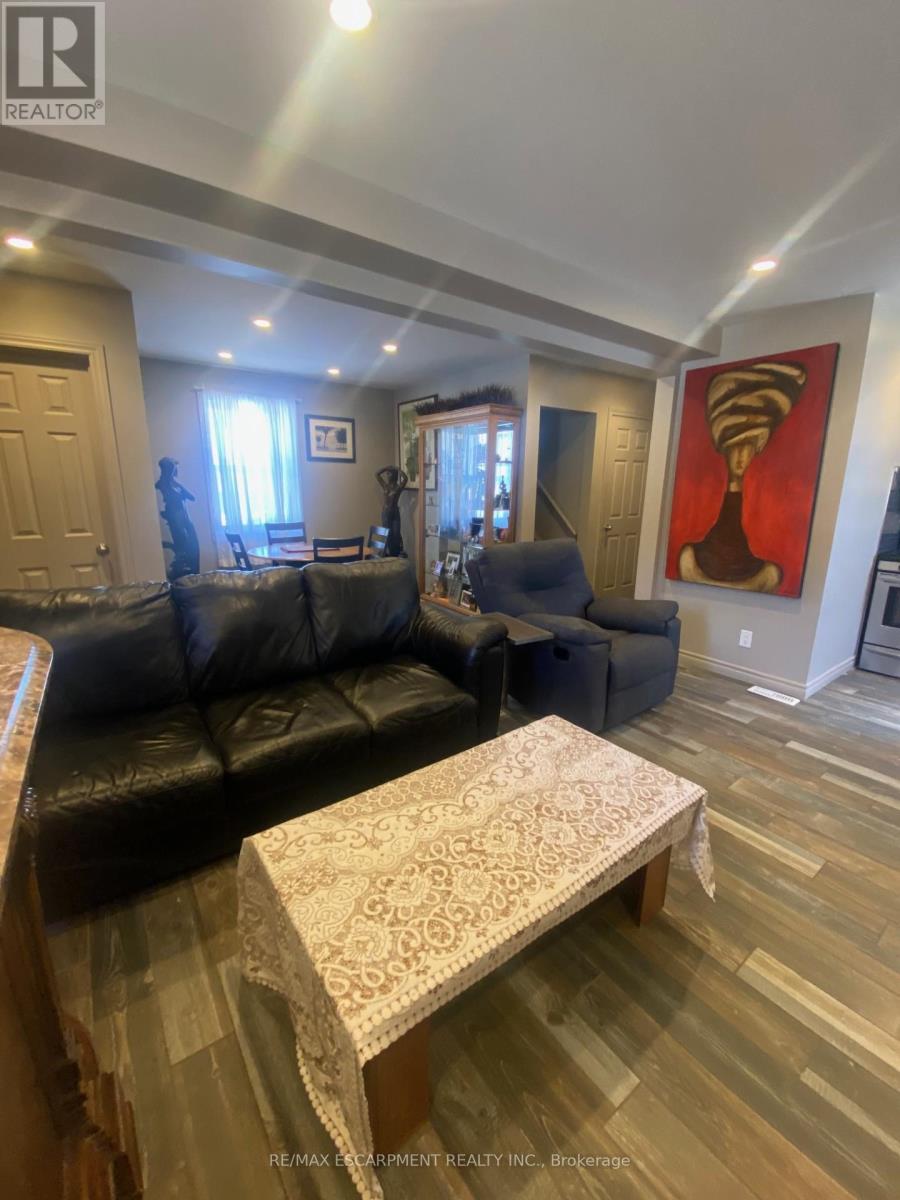 Single Family House for Sale in  KIMBERLY DRIVE Hamilton (Rosedale) 