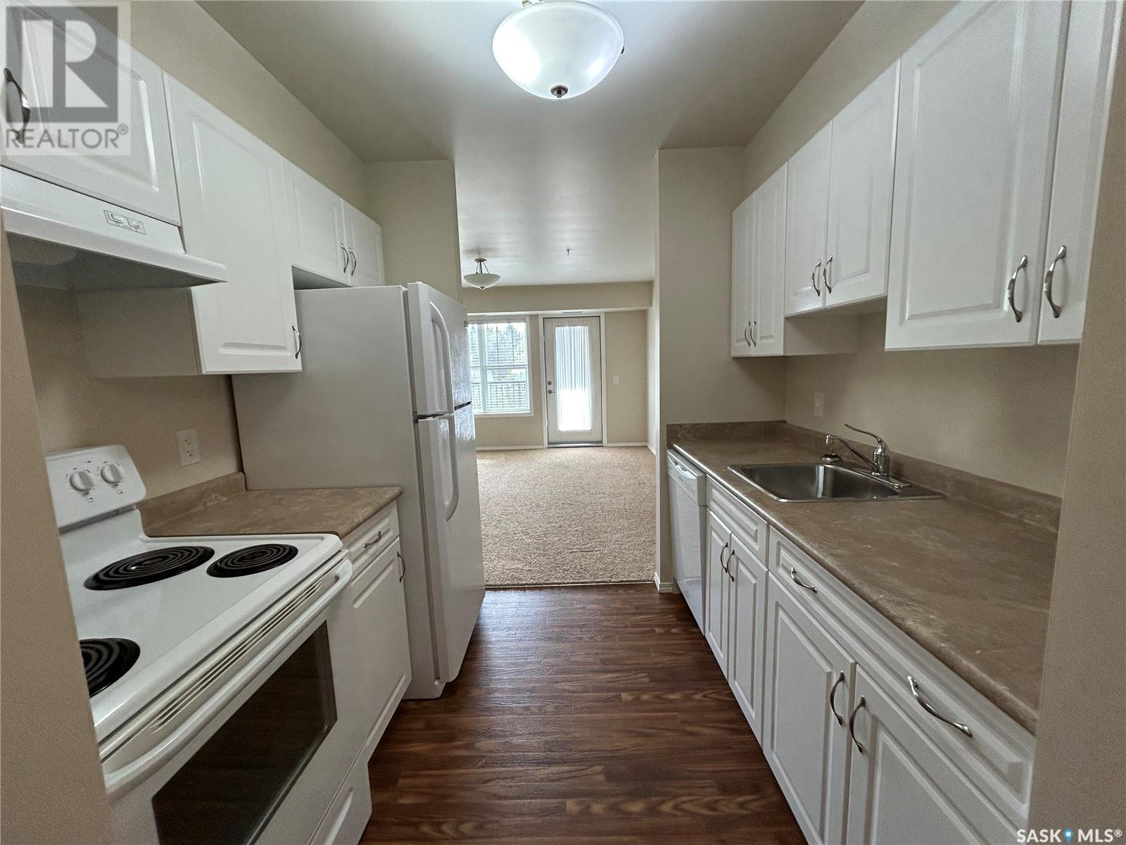 Photo 3 of 221 601 110th Avenue, Tisdale SK