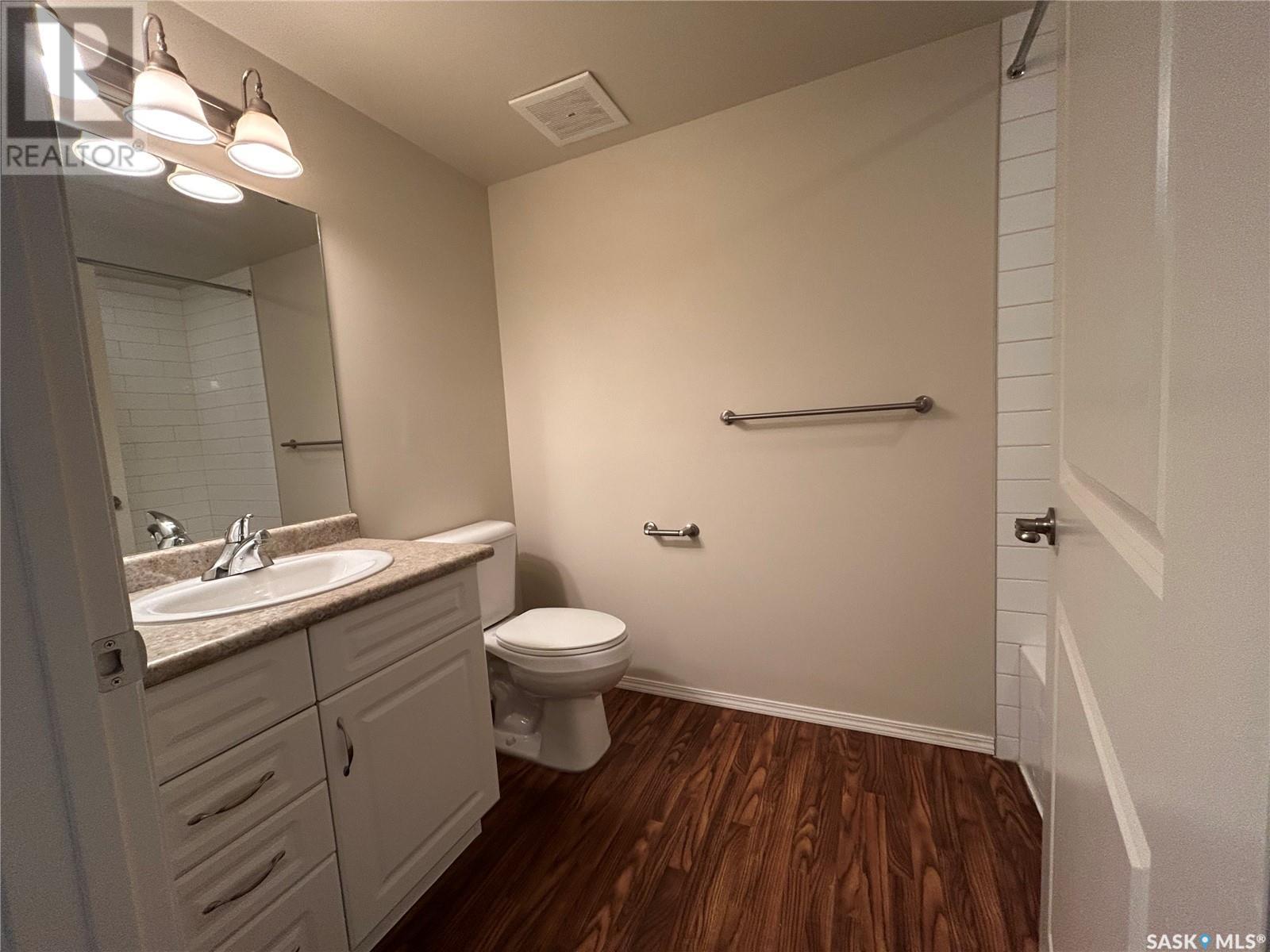 Photo 8 of 221 601 110th Avenue, Tisdale SK