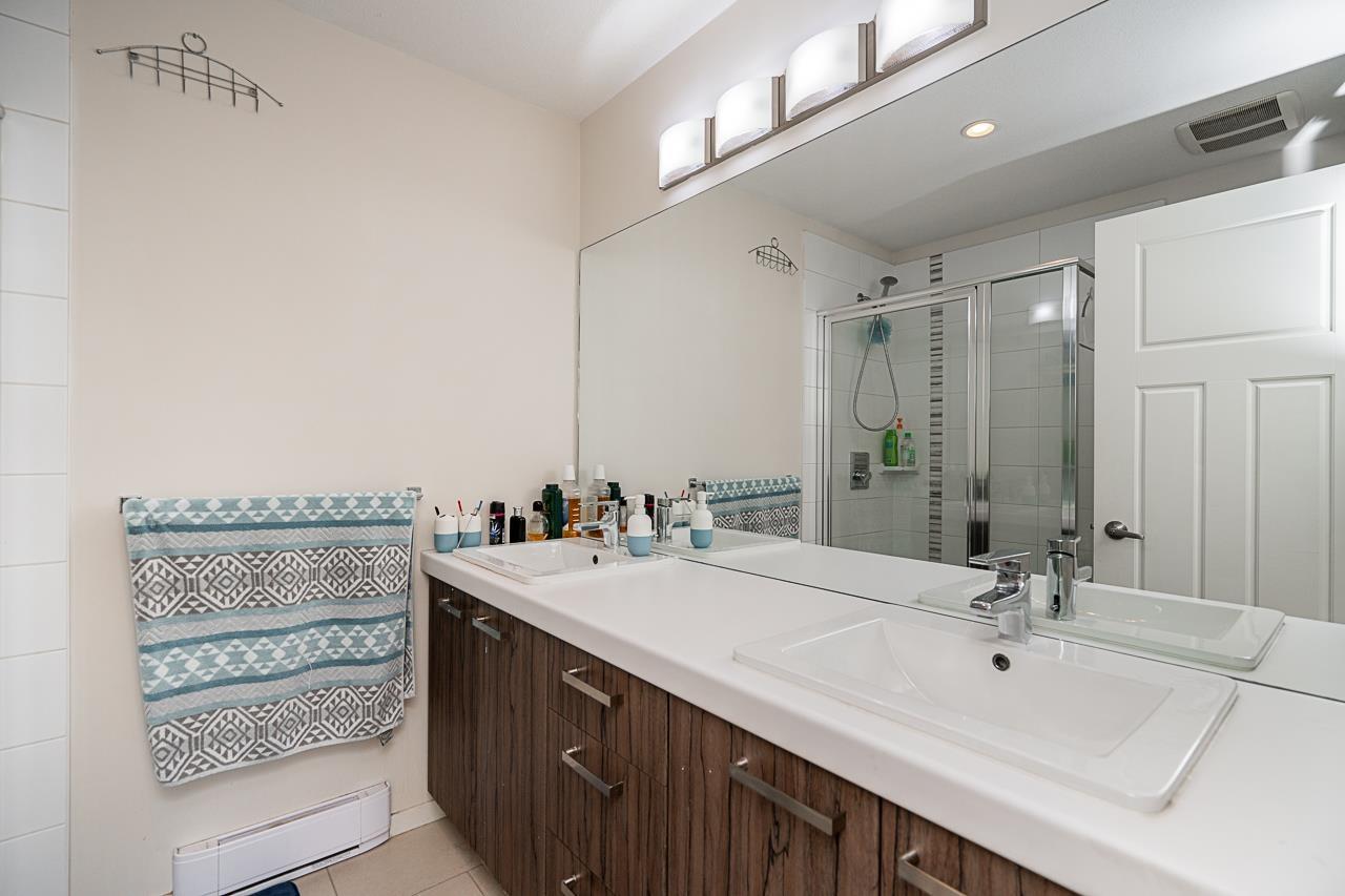 Photo 6 of 42 8355 164 Street, Surrey BC