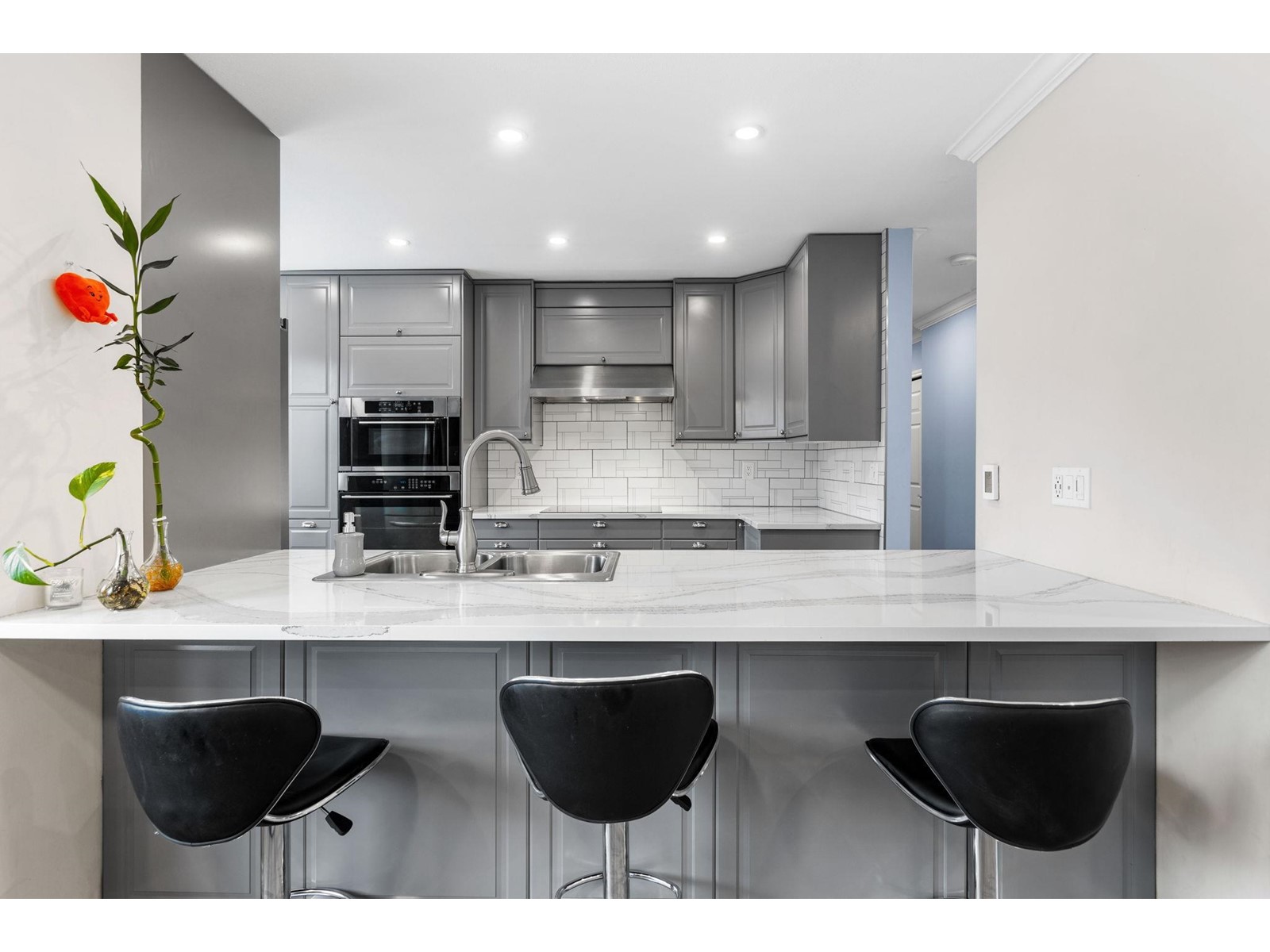 Photo 13 of 20 8338 158 Street, Surrey BC