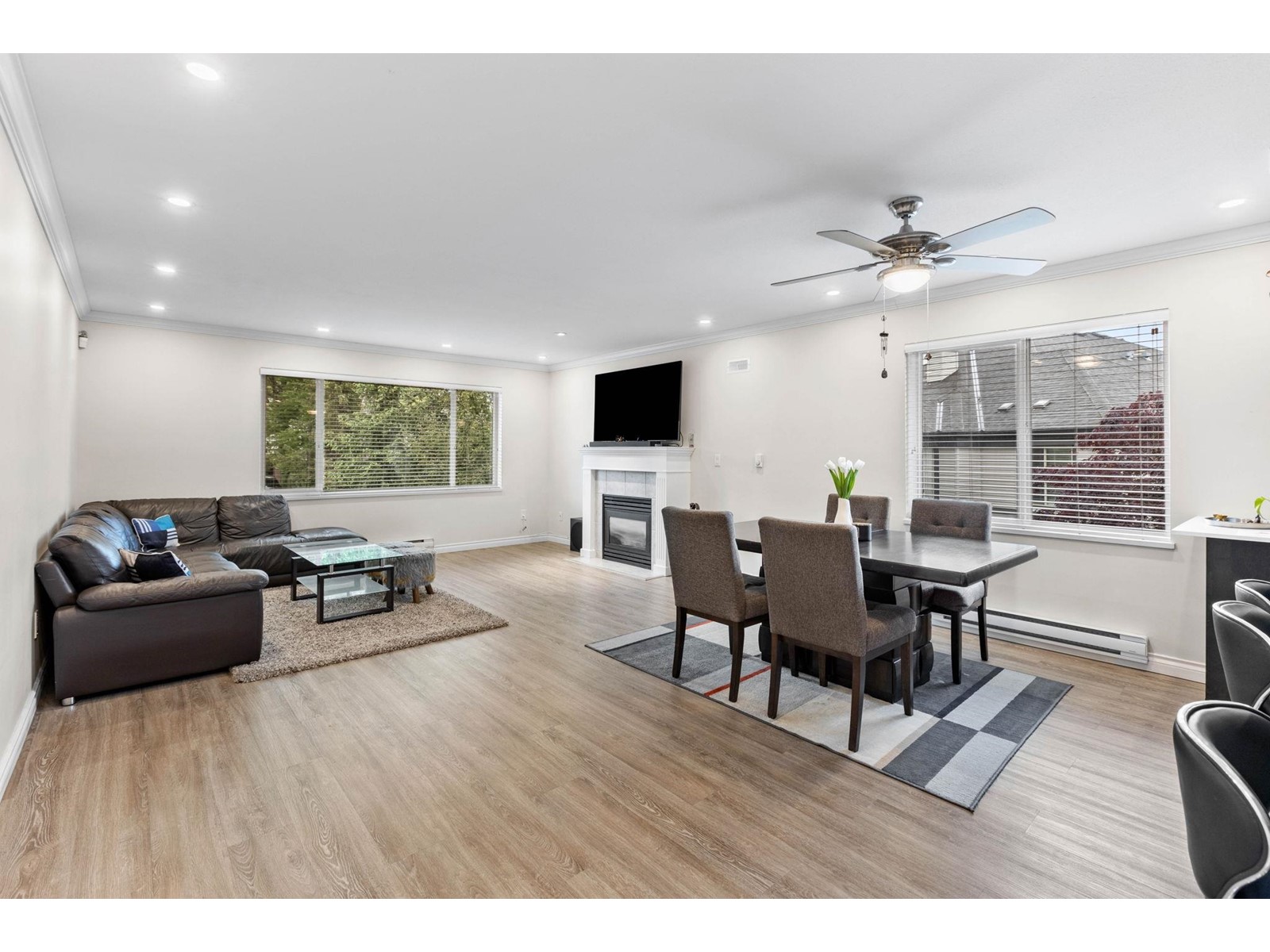 Photo 11 of 20 8338 158 Street, Surrey BC